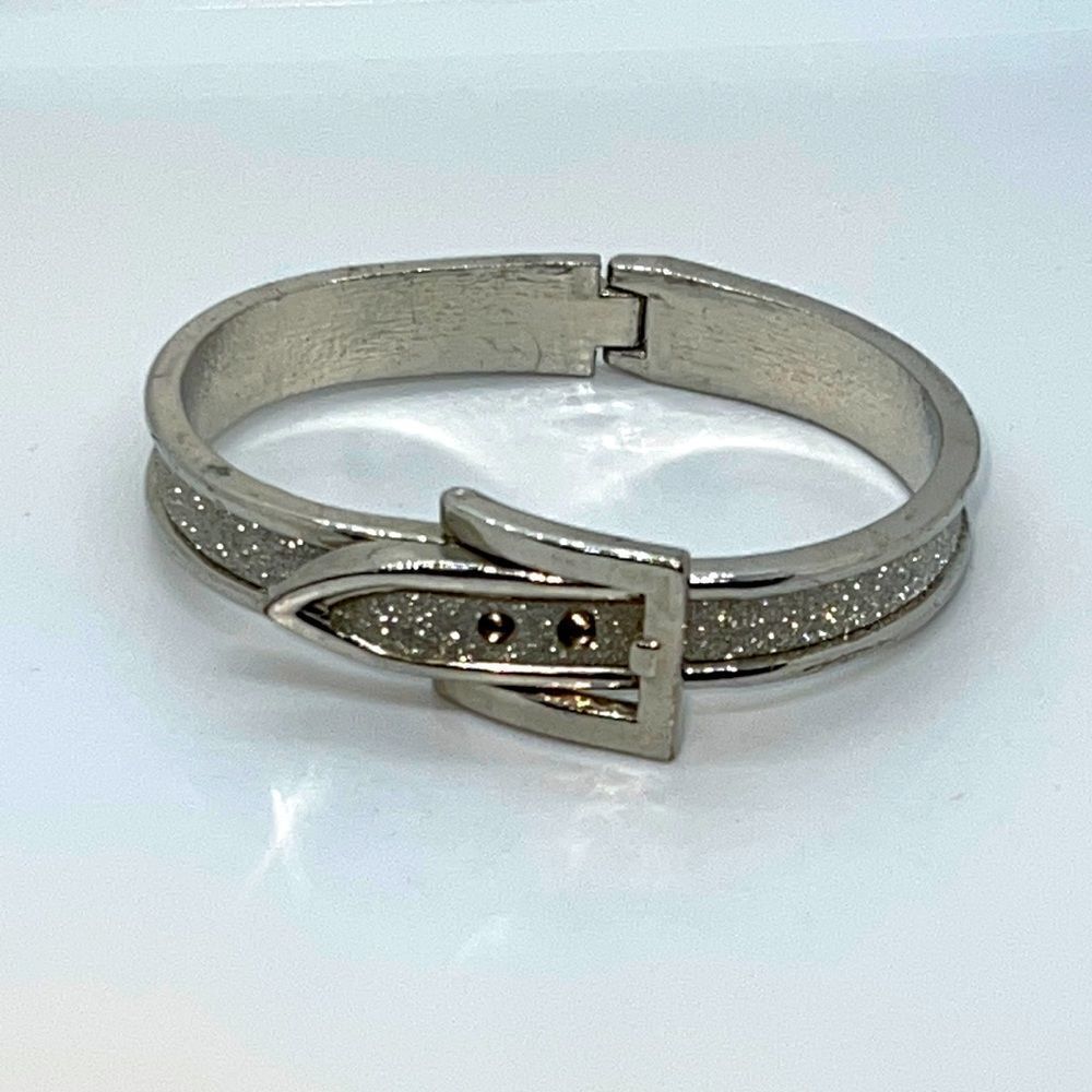 Beautiful Silver Glitter Belt Design Bracelet